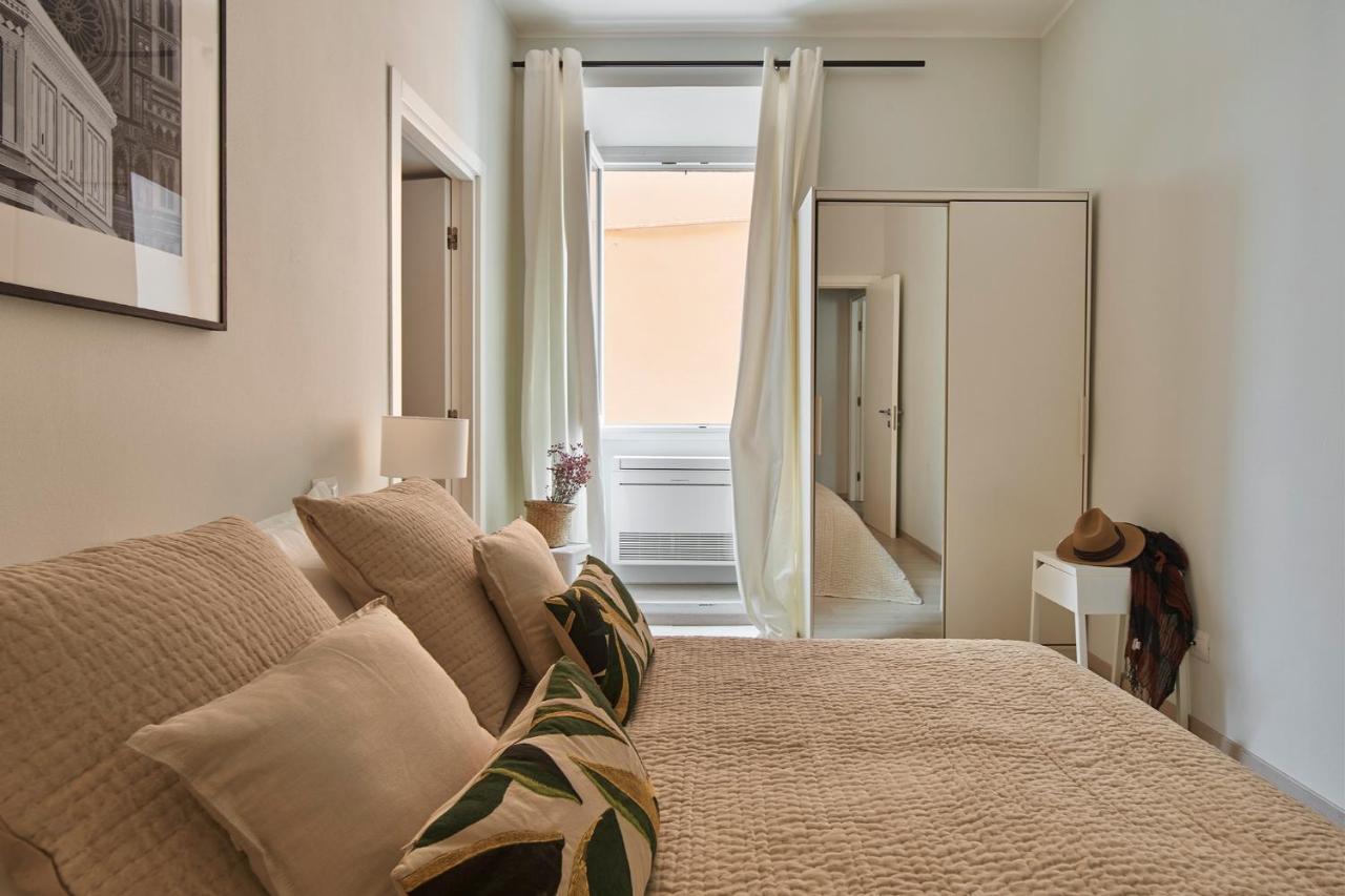 3 Master Bedrooms With Balcony On The River With Views Florencie Exteriér fotografie